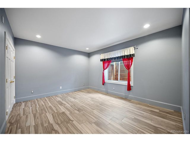 6230 Spurwood Dr, Colorado Springs, CO 80918