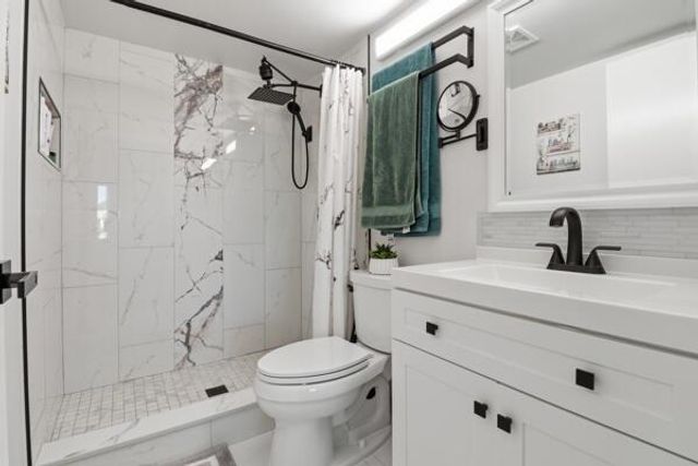 1111 Green Pine Boulevard G2, West Palm Beach, FL 33409