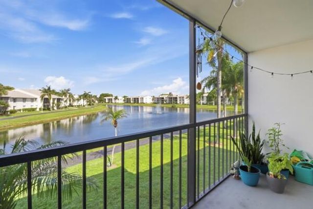 1111 Green Pine Boulevard G2, West Palm Beach, FL 33409