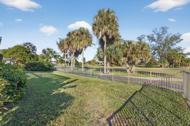 1314 N Lakeside Drive, Lake Worth Beach, FL 33460