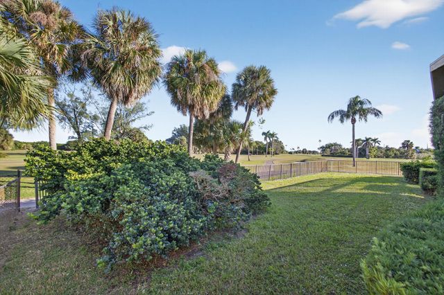 1314 N Lakeside Drive, Lake Worth Beach, FL 33460