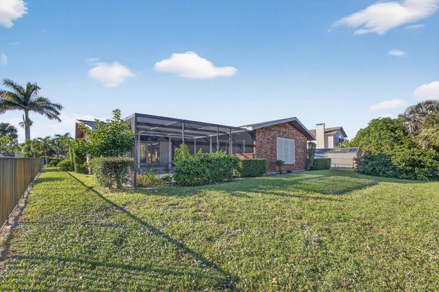 1314 N Lakeside Drive, Lake Worth Beach, FL 33460