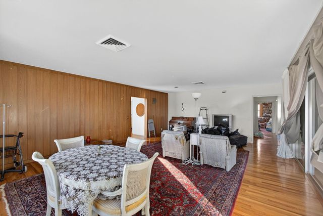 1314 N Lakeside Drive, Lake Worth Beach, FL 33460