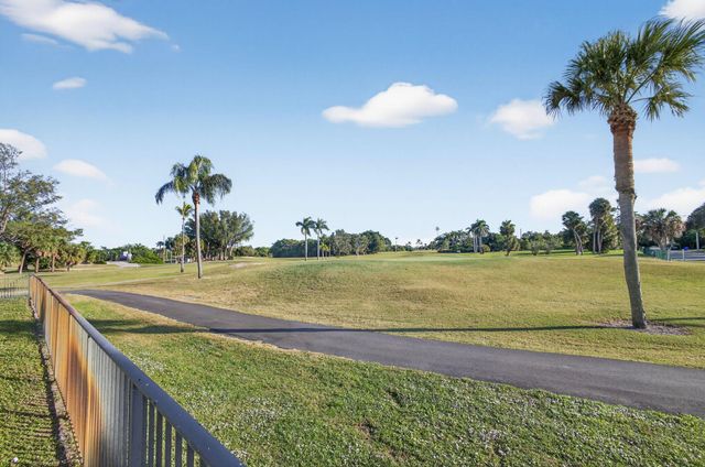 1314 N Lakeside Drive, Lake Worth Beach, FL 33460