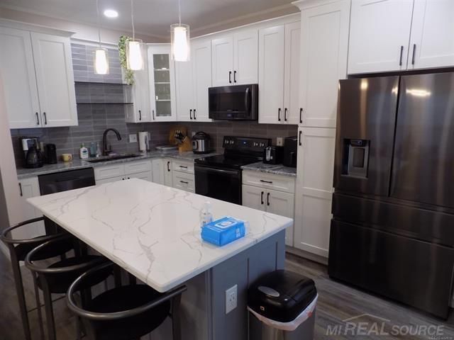 36225 Dominion Circle, Sterling Heights, MI 48310