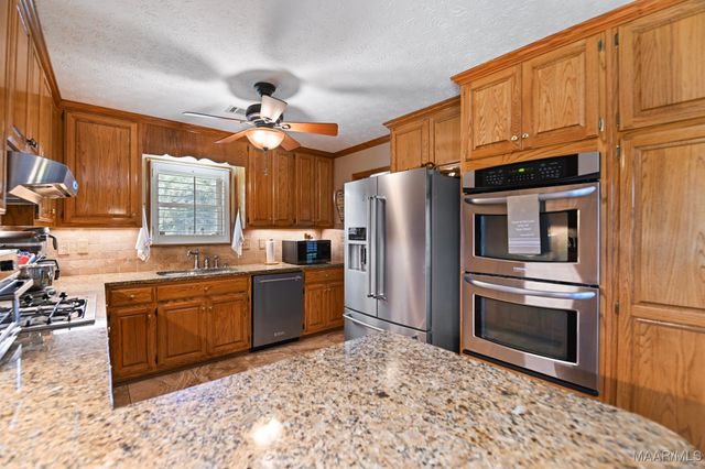 1689 Rambling Brook Lane, Prattville, AL 36066