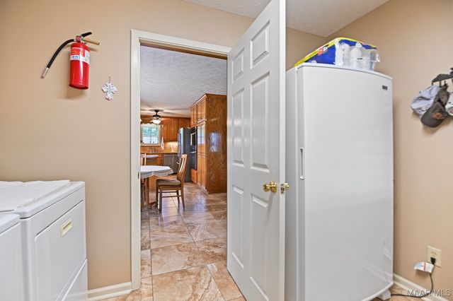 1689 Rambling Brook Lane, Prattville, AL 36066