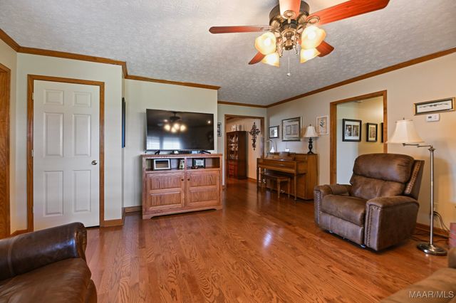 1689 Rambling Brook Lane, Prattville, AL 36066