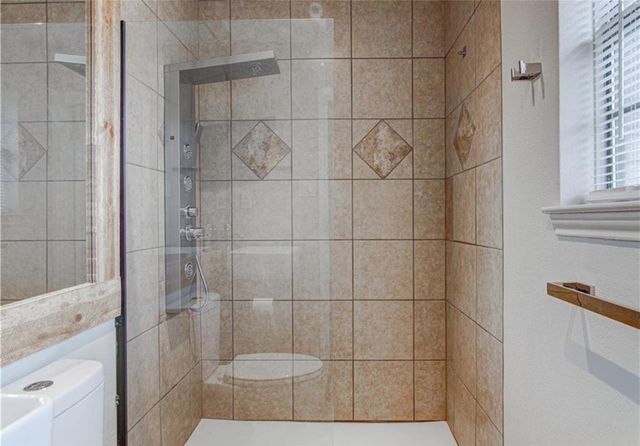 1905 Moonlight DR, Killeen, TX 76543