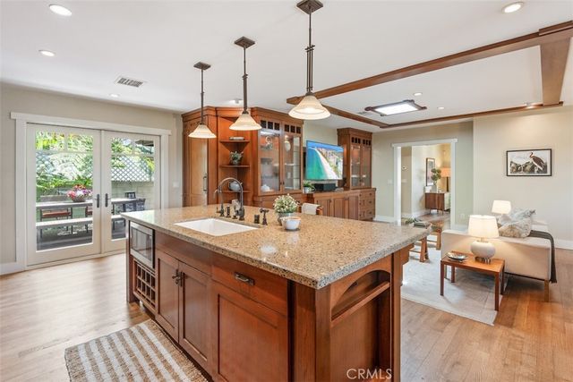 298 Granada Avenue, Long Beach, CA 90803
