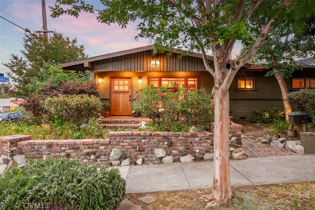 298 Granada Avenue, Long Beach, CA 90803