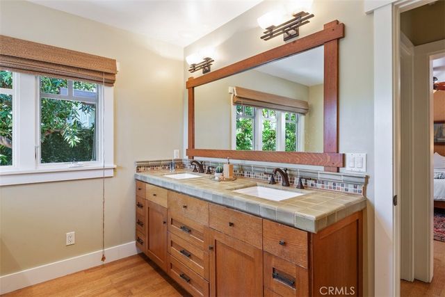 298 Granada Avenue, Long Beach, CA 90803