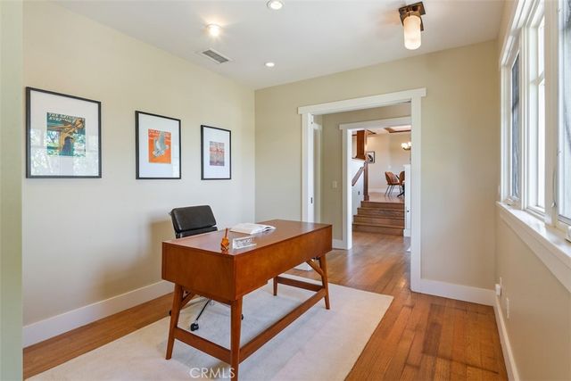 298 Granada Avenue, Long Beach, CA 90803