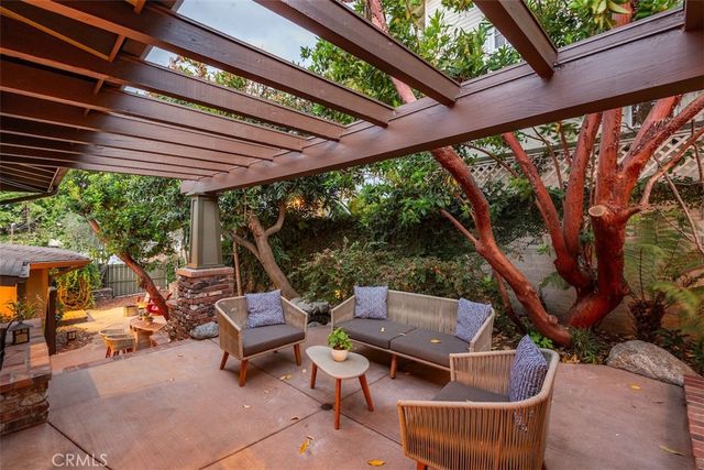 298 Granada Avenue, Long Beach, CA 90803