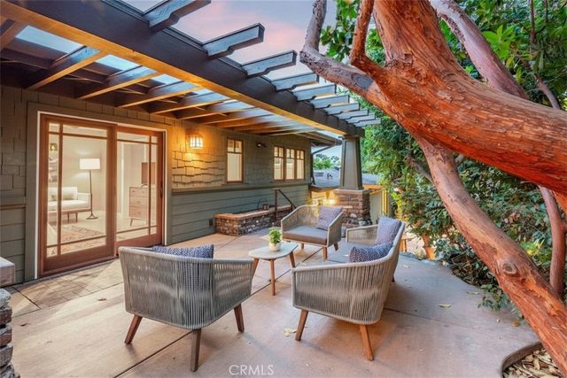 298 Granada Avenue, Long Beach, CA 90803
