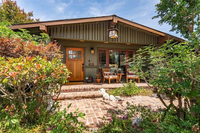 298 Granada Avenue, Long Beach, CA 90803