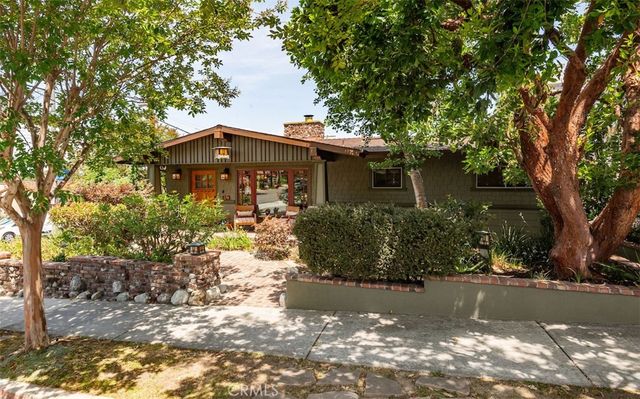 298 Granada Avenue, Long Beach, CA 90803