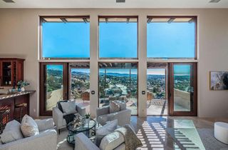 2362 Edgehill Road, Vista, CA 92084