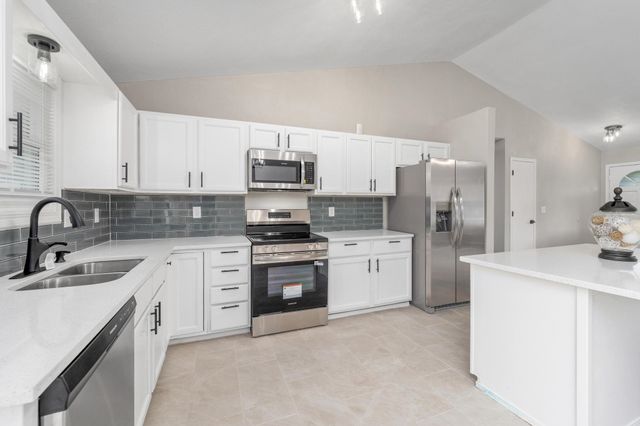 523 W Maywood St, Wichita, KS 67217