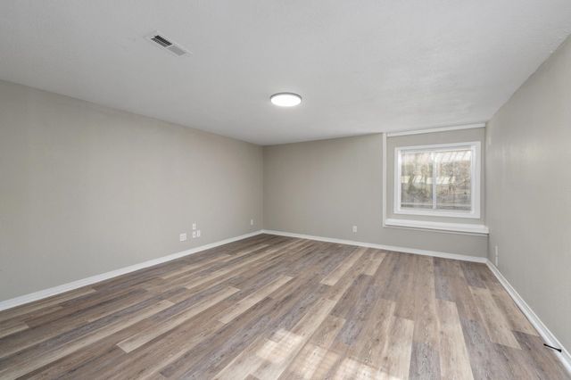 523 W Maywood St, Wichita, KS 67217