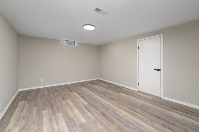 523 W Maywood St, Wichita, KS 67217