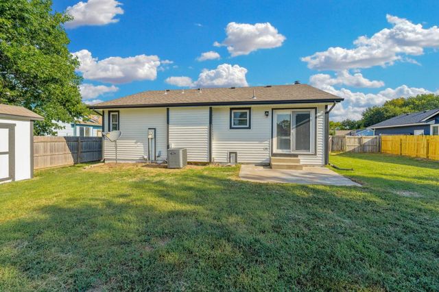 523 W Maywood St, Wichita, KS 67217
