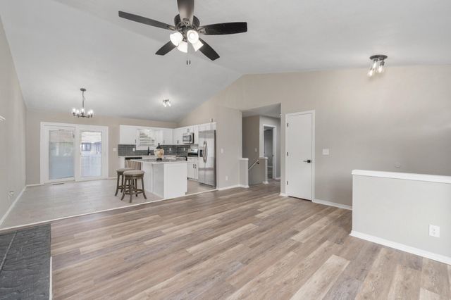 523 W Maywood St, Wichita, KS 67217