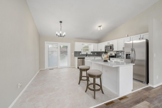523 W Maywood St, Wichita, KS 67217