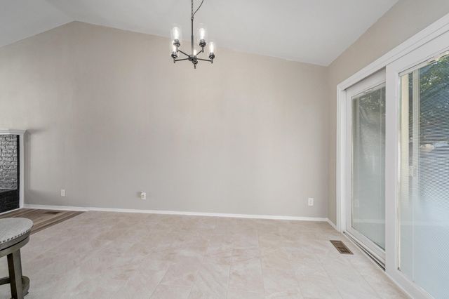 523 W Maywood St, Wichita, KS 67217