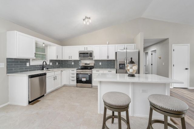 523 W Maywood St, Wichita, KS 67217
