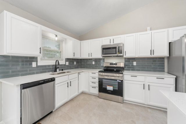 523 W Maywood St, Wichita, KS 67217