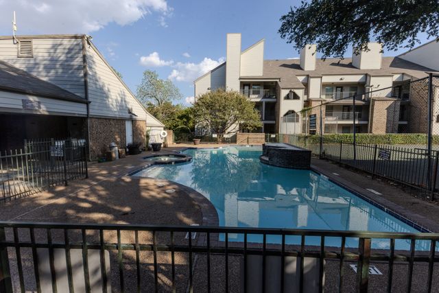 6108 Abrams Road 128, Dallas, TX 75231