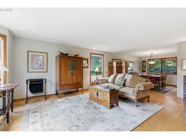 205 S CANBY St, Portland, OR 97219