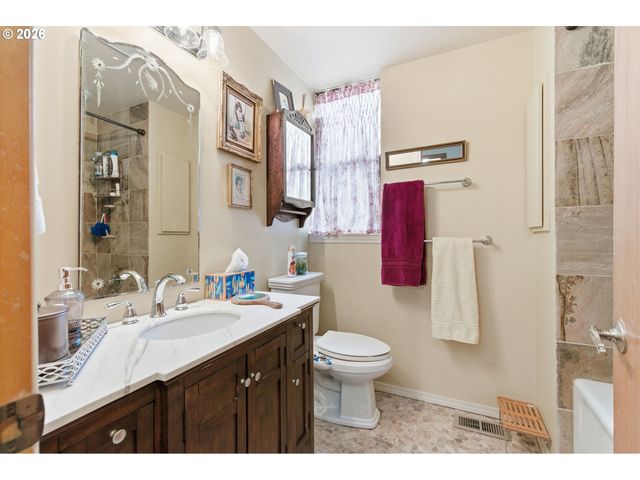 205 S CANBY St, Portland, OR 97219