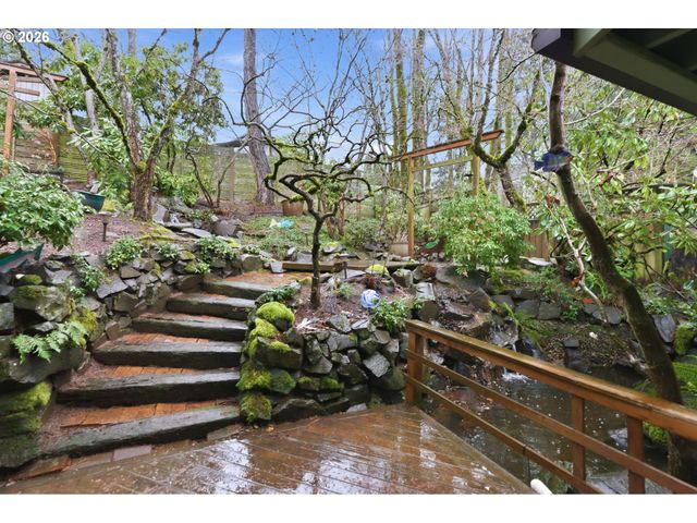 205 S CANBY St, Portland, OR 97219