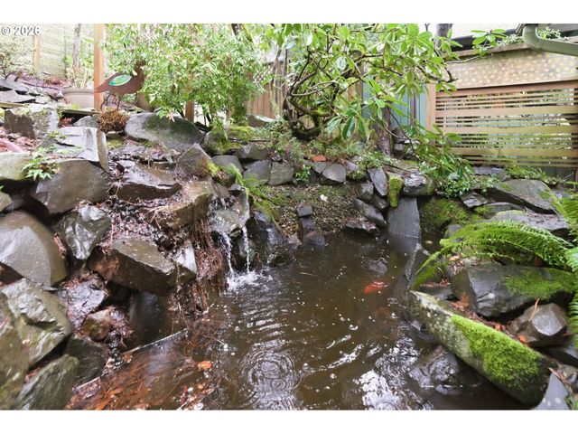 205 S CANBY St, Portland, OR 97219