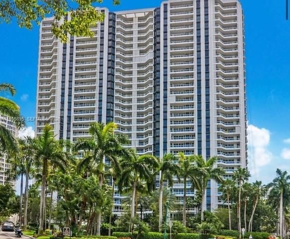 21205 Yacht Club Drive 507, Aventura, FL 33180