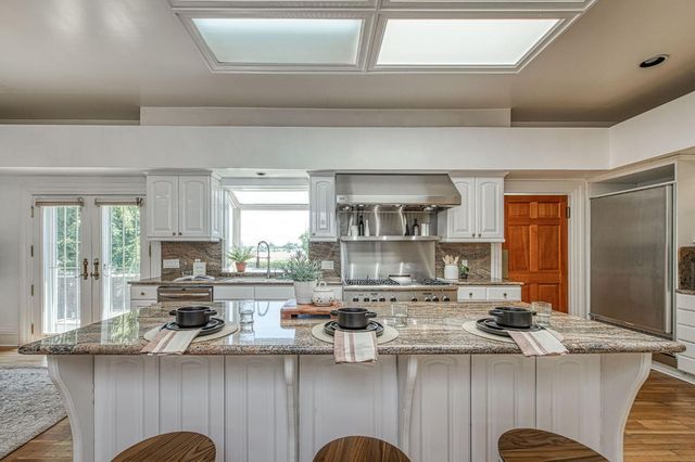 4715 E Copper Avenue, Clovis, CA 93619