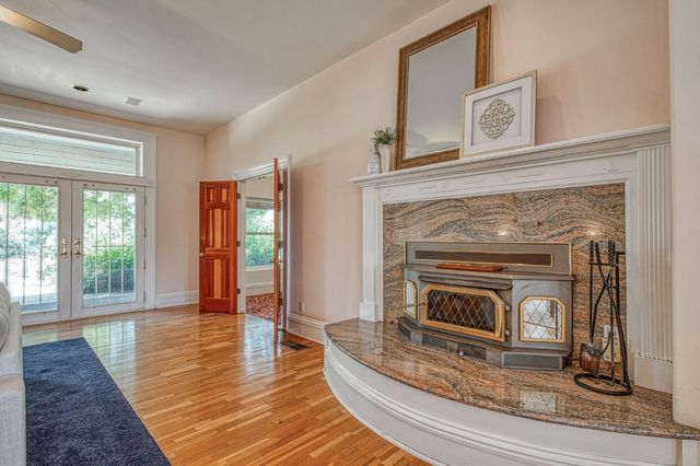 4715 E Copper Avenue, Clovis, CA 93619