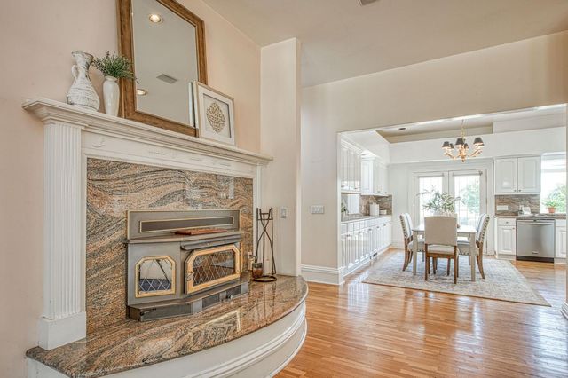4715 E Copper Avenue, Clovis, CA 93619