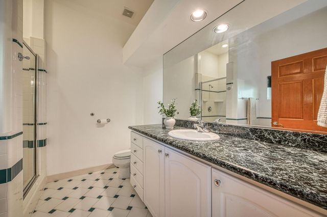 4715 E Copper Avenue, Clovis, CA 93619