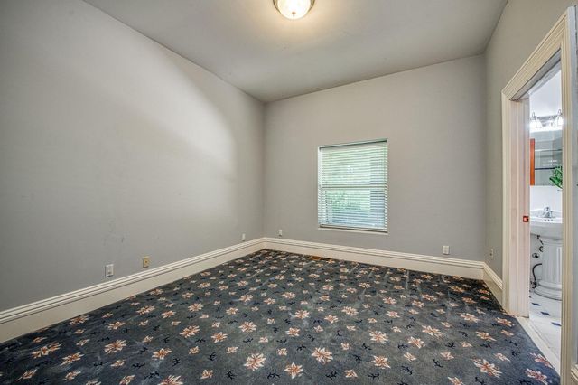 4715 E Copper Avenue, Clovis, CA 93619