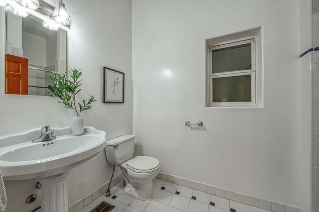 4715 E Copper Avenue, Clovis, CA 93619