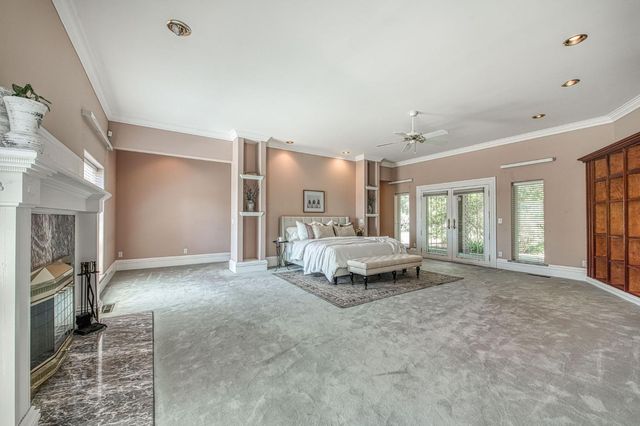 4715 E Copper Avenue, Clovis, CA 93619
