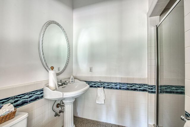 4715 E Copper Avenue, Clovis, CA 93619