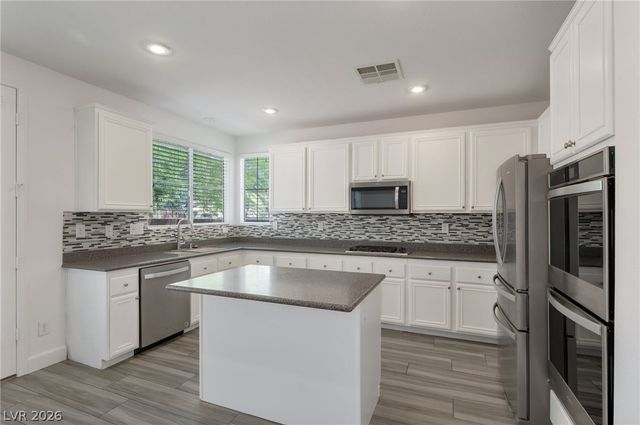 10953 Cherokee Landing Street, Las Vegas, NV 89179