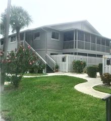 5755 Foxlake DR H, North Fort Myers, FL 33917