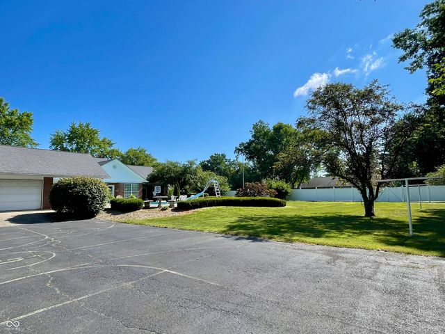 800 Walton Drive, Plainfield, IN 46168