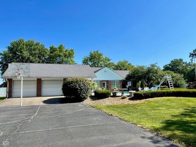 800 Walton Drive, Plainfield, IN 46168