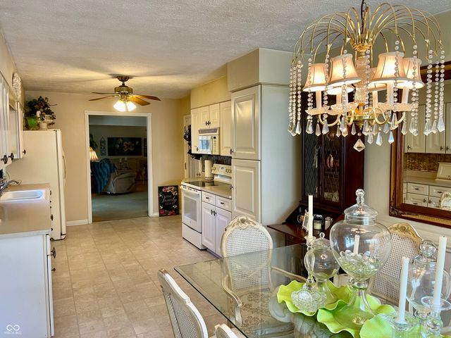 800 Walton Drive, Plainfield, IN 46168